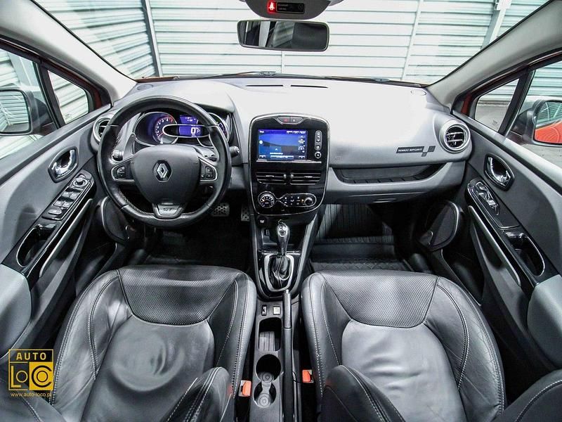 Używany Renault Clio GrandTour 120 KM (88 kW) 2014 Czerwony (metalik) Kombi