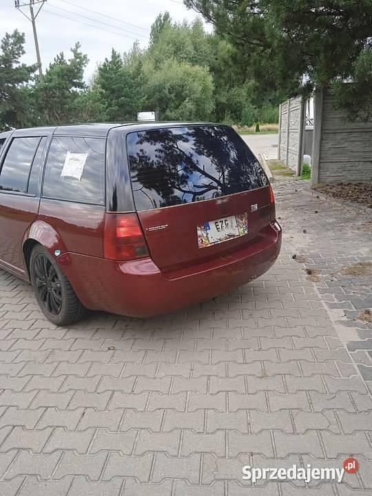 Bordowy Używany 2002 VW Bora Sedan/Limuzyna | 10 500 zł (Drogi) - Obraz 1/4
