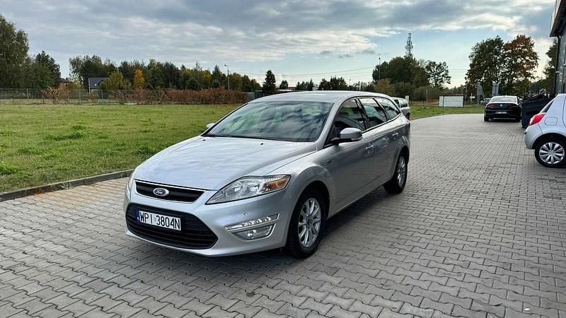 Używany Ford Mondeo 163 KM (119 kW) 2011 Srebrny (metalik) Kombi