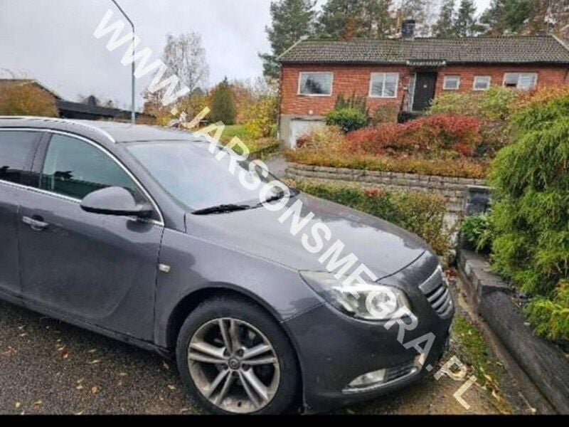 Szary Używany 2012 Opel Insignia Kombi | 29 380 zł (Uczciwa cena) - Obraz 1/4