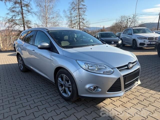 Srebrny Używany 2013 Ford Focus Kombi | 23 900 zł (Uczciwa cena) - Obraz 1/4