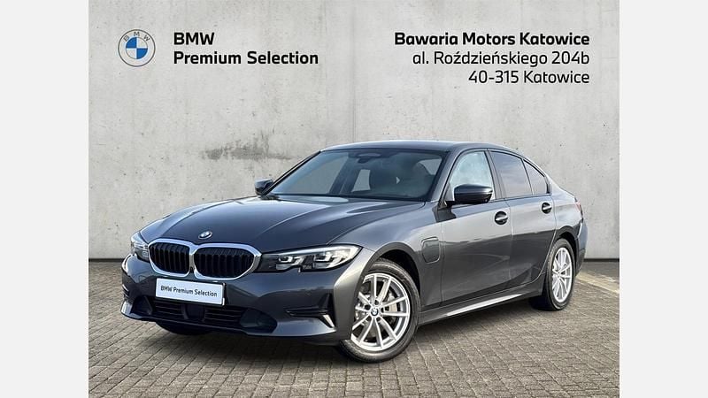 Używany BMW 330e Advantage 184 KM (135 kW) 2020 Szary mineralny metalizowany Sedan/Limuzyna