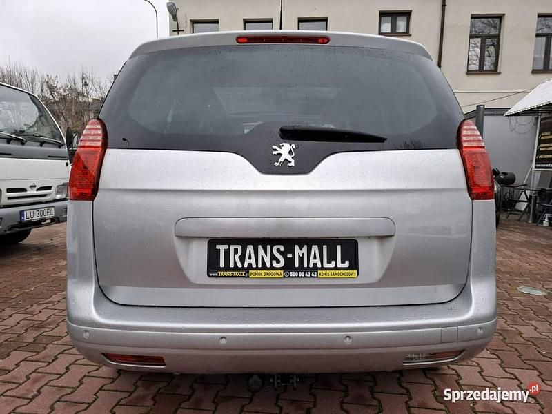Używany Peugeot 5008 150 KM (110 kW) 2011 Srebrny Sedan/Limuzyna