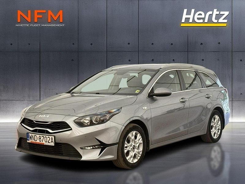 Srebrny Używany 2022 Kia Ceed 2 Kombi | 62 500 zł (Dość drogi) - Obraz 1/3
