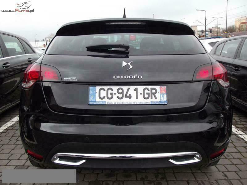Używany Citroën DS4 163 KM (119 kW) 2012 Czarny (metalik) Hatchback