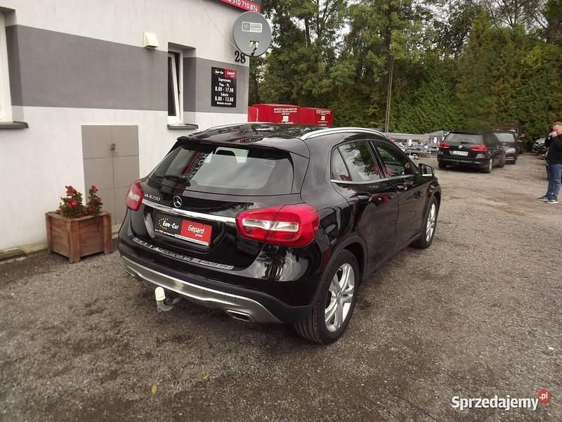 Używany Mercedes GLA200 156 KM (114 kW) 2015 Czarny (metalik) SUV