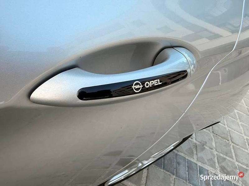 Używany Opel Astra Enjoy 105 KM (77 kW) 2018