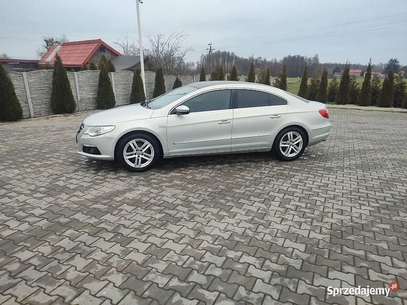 Używany VW Passat 2008 Srebrny Coupe