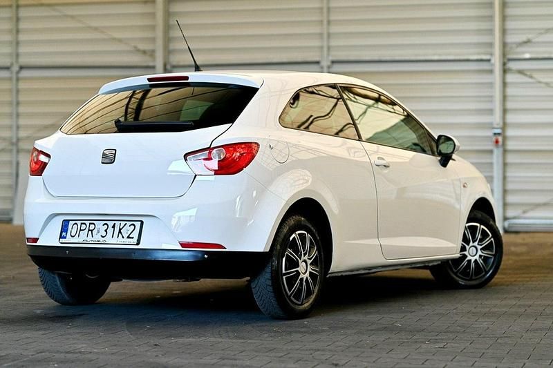 Używany Seat Ibiza 105 KM (77 kW) 2009 Biały (metalik) Hatchback