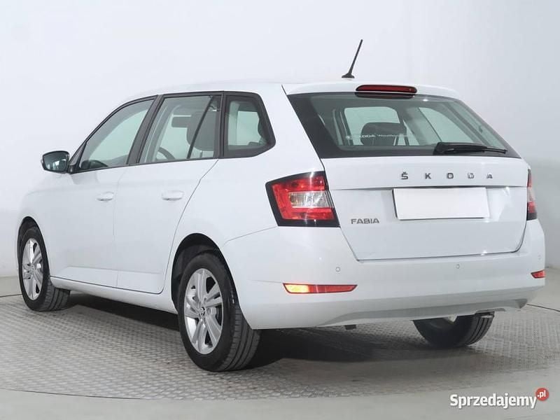 Używany Skoda Fabia 2021 Biały Hatchback