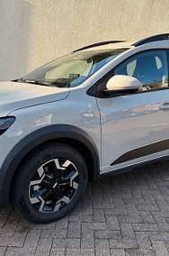 Nowe Dacia Jogger Journey 155 KM (114 kW) 2025 Inny kolor Minivan