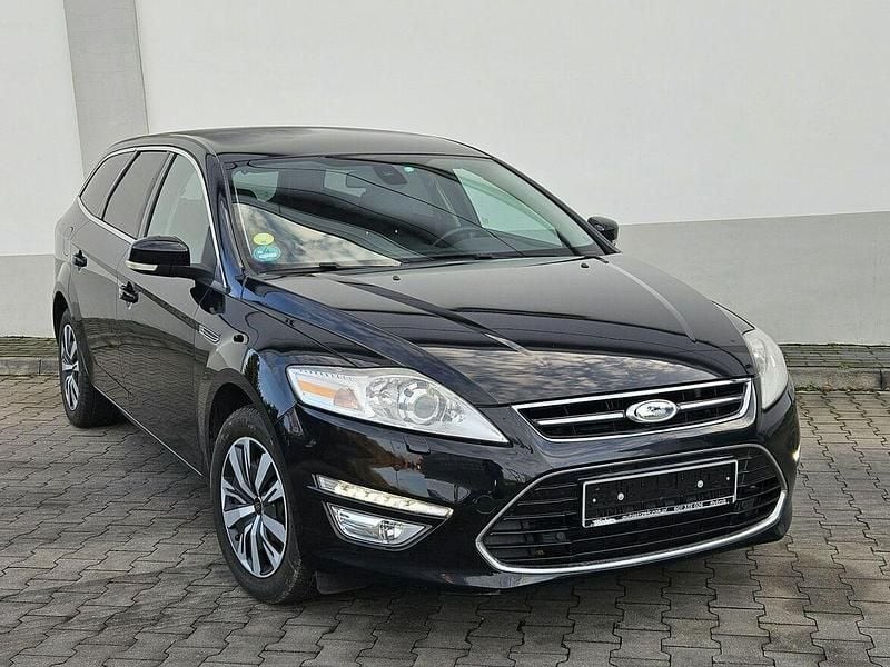 Używany Ford Mondeo 140 KM (102 kW) 2011 Czarny Kombi