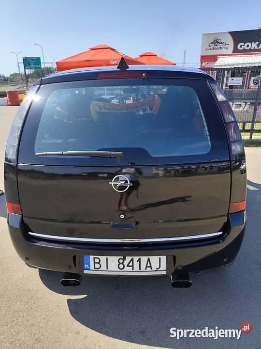 Czarny Używany 2005 Opel Meriva Minivan | 4000 zł (Uczciwa cena) - Obraz 1/4