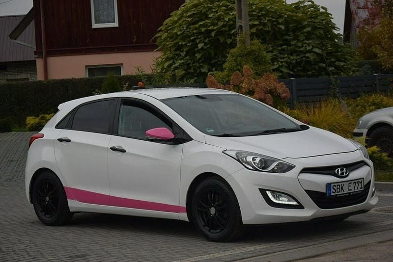 Biały Używany 2015 Hyundai i30 Hatchback | 31 900 zł (Dobra cena) - Obraz 1/4