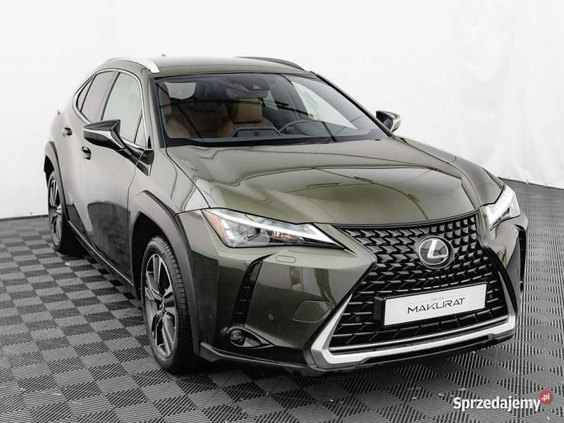 Używany Lexus UX Business Edition 173 KM (127 kW) 2023 Zielony (metalik) SUV
