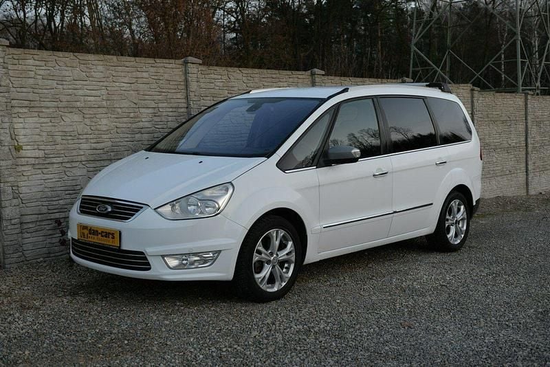 Biały Używany 2014 Ford Galaxy Titanium Minivan | 31 800 zł (Super Cena) - Obraz 1/4