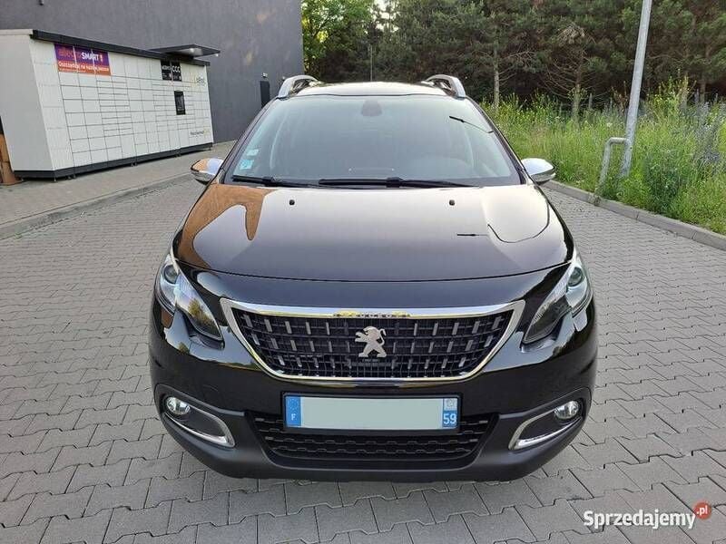 Czarny Używany 2018 Peugeot 2008 Style SUV | 41 800 zł (Uczciwa cena) - Obraz 1/4