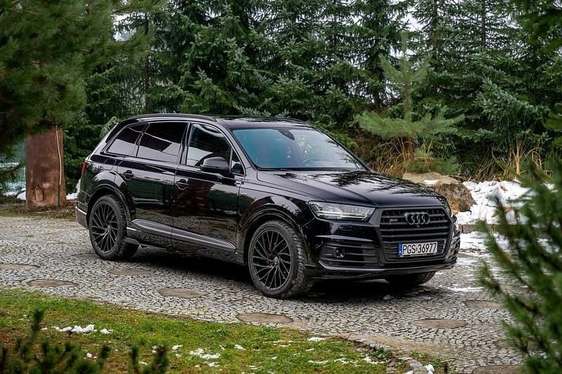 Czarny (metalik) Używany 2015 Audi Q7 SUV | 159 777 zł - Obraz 1/4