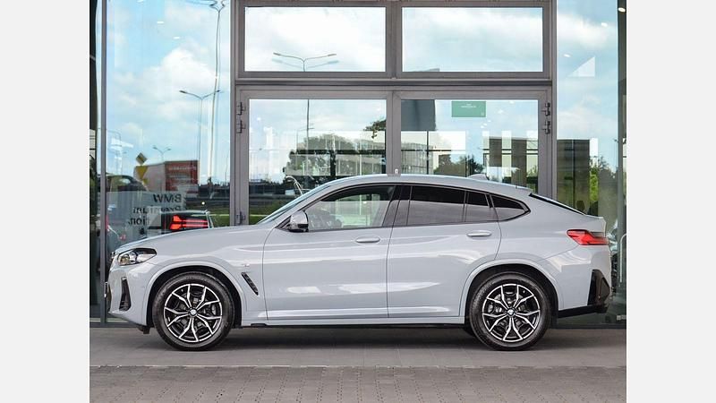 Używany BMW X4 Shadowline 190 KM (139 kW) 2024 Szary brooklyn m metalizowany SUV