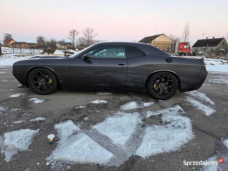 Używany Dodge Challenger 2015 Szary Coupe
