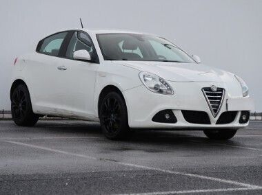 Biały Używany 2011 Alfa Romeo Giulietta Hatchback | 17 999 zł (Dobra cena) - Obraz 1/4