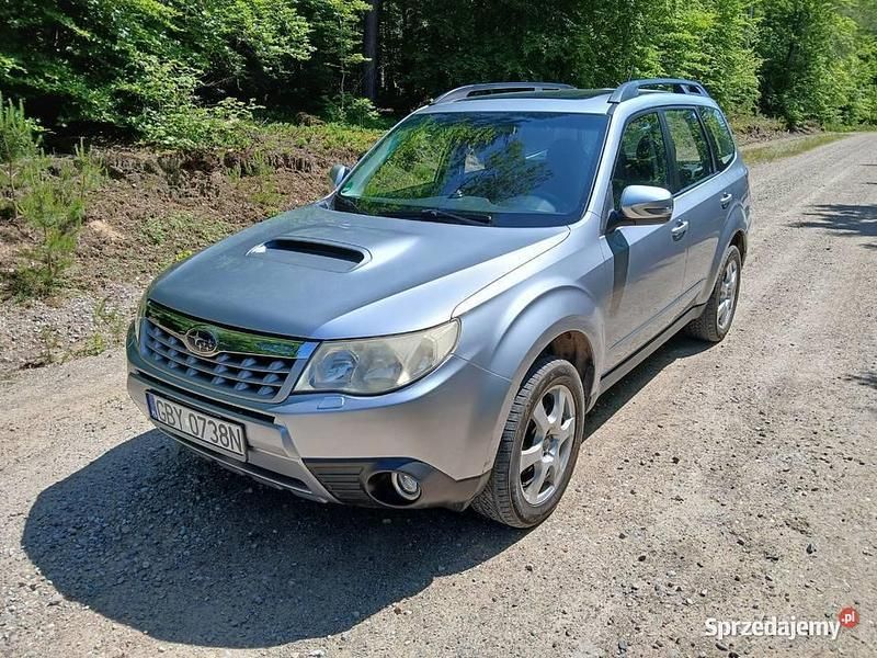 Szary Używany 2012 Subaru Forester SUV | 10 000 zł - Obraz 1/4