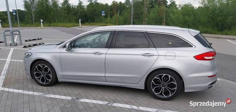 Używany Ford Mondeo 2016 Srebrny Sedan/Limuzyna