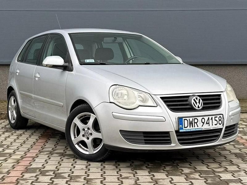 Używany VW Polo 70 KM (51 kW) 2007 Srebrny Hatchback