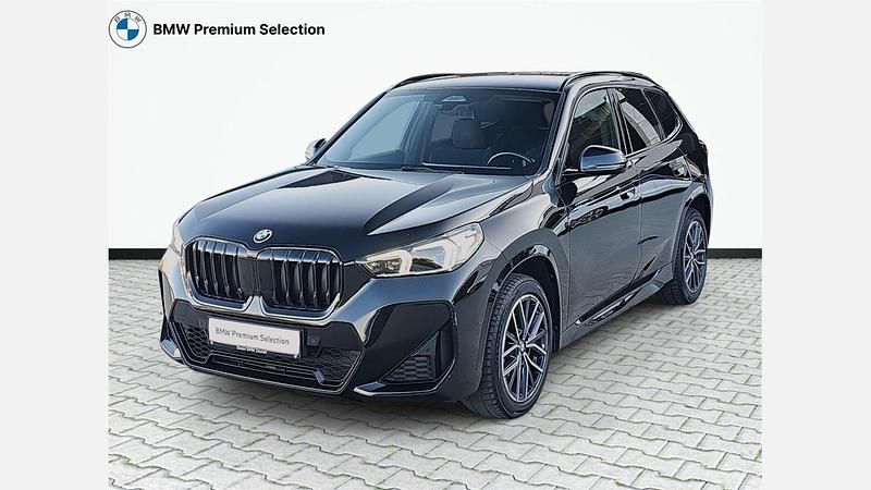 Czarny szafir metalizowany Używany 2023 BMW X1 Luxury Line SUV | 152 900 zł (Super Cena) - Obraz 1/3
