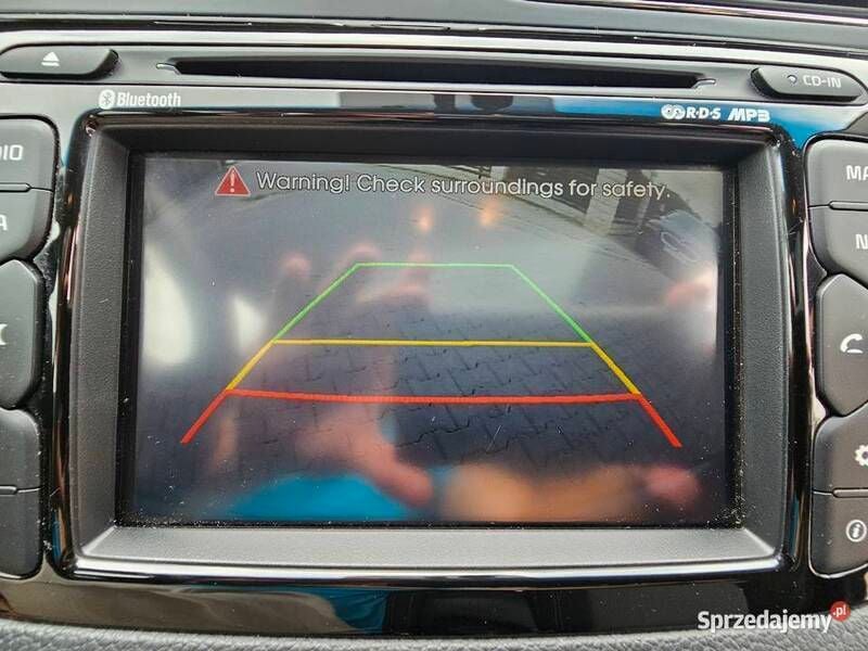 Używany Kia Ceed 135 KM (99 kW) 2015 Srebrny Hatchback