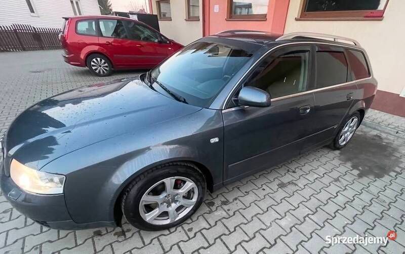 Szary Używany 2002 Audi A4 S-Line Kombi | 8500 zł (Uczciwa cena) - Obraz 1/4