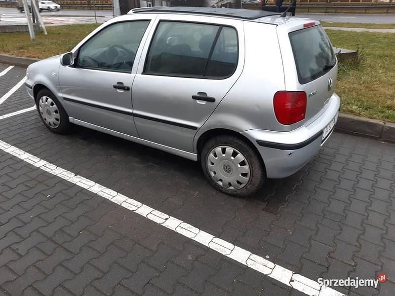 Srebrny Używany 2000 VW Polo Hatchback | 3300 zł - Obraz 1/4