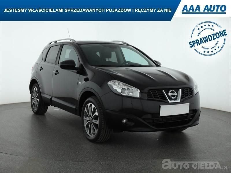 Czarny Używany 2010 Nissan Qashqai SUV | 28 999 zł (Uczciwa cena) - Obraz 1/4
