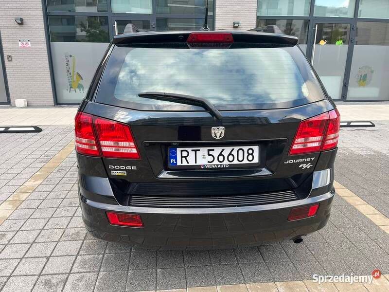 Używany Dodge Journey 2010 Czarny SUV