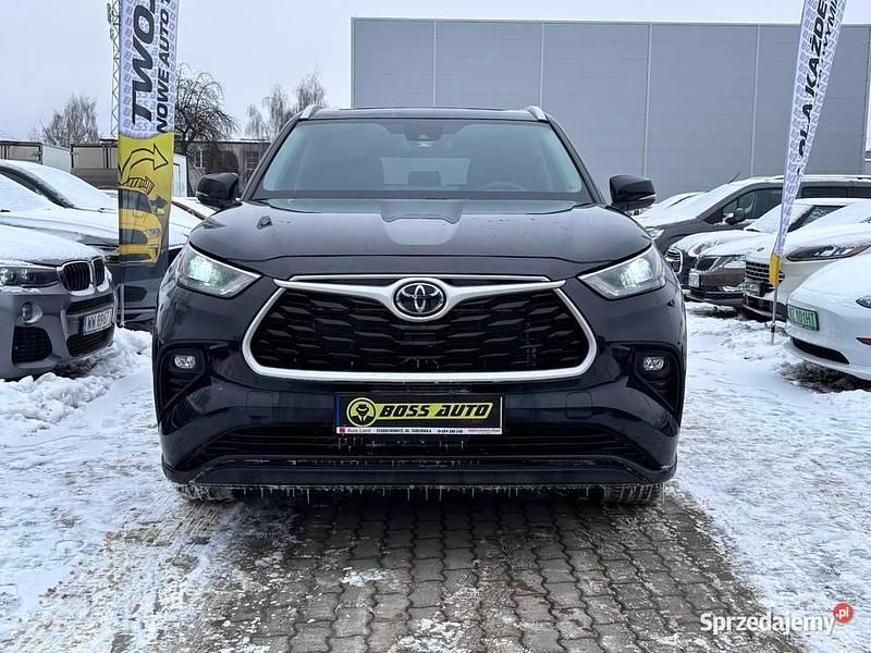 Używany Toyota Highlander 2024 Czarny SUV