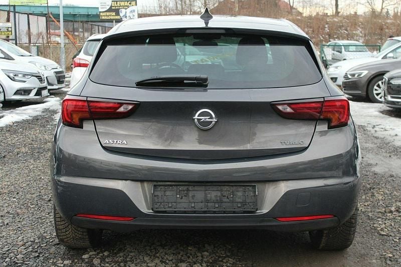 Używany Opel Astra 150 KM (110 kW) 2016 Szary Hatchback