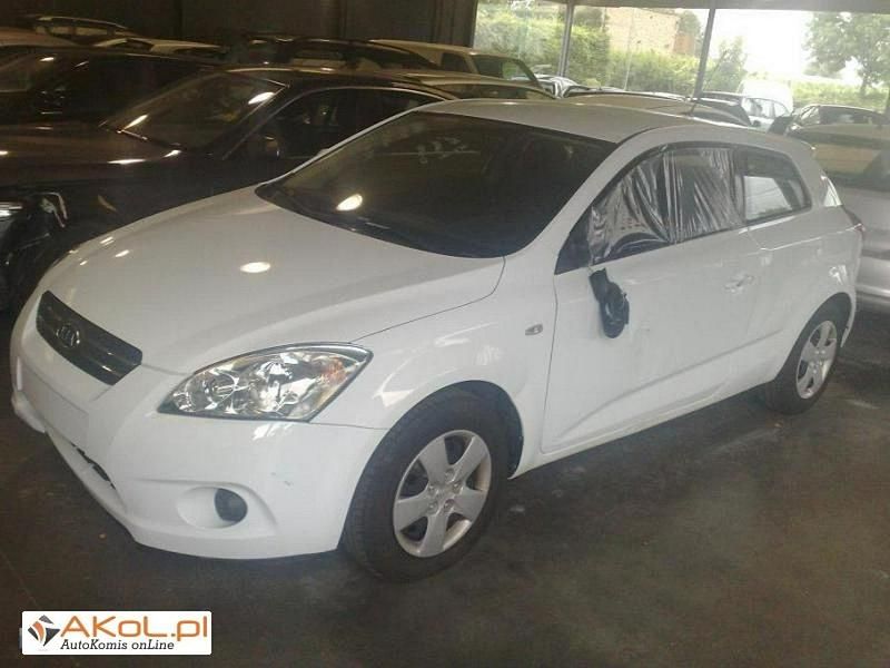 Biały Używany 2009 Kia Ceed 2 Hatchback | 27 238 zł - Obraz 1/1