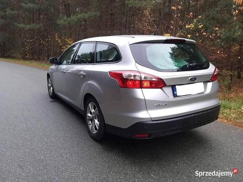 Używany Ford Focus 2011 Srebrny Kombi