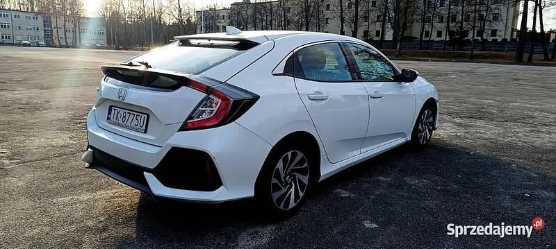 Używany Honda Civic 2017 Biały Hatchback