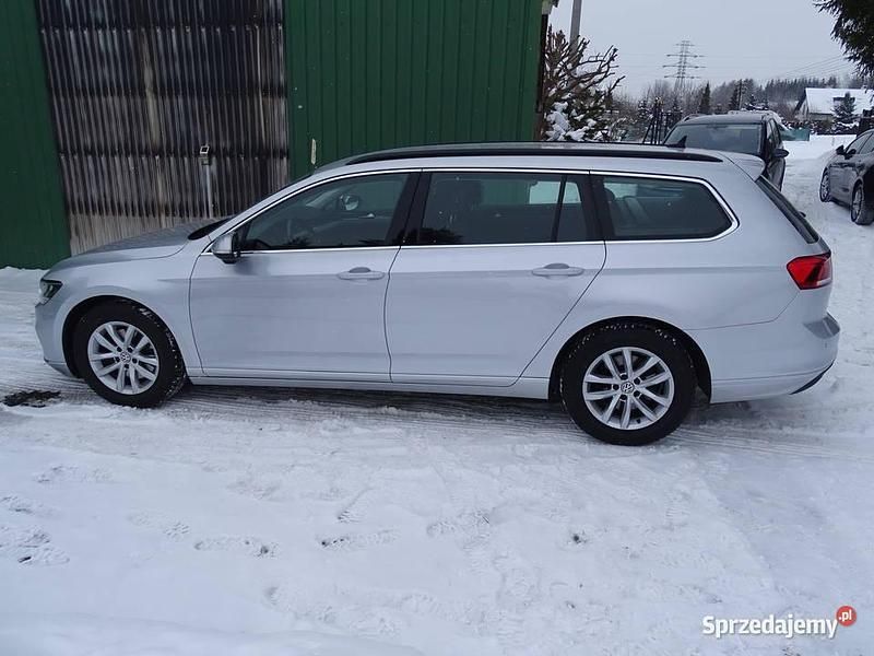 Używany VW Passat 150 KM (110 kW) 2019 Srebrny Kombi