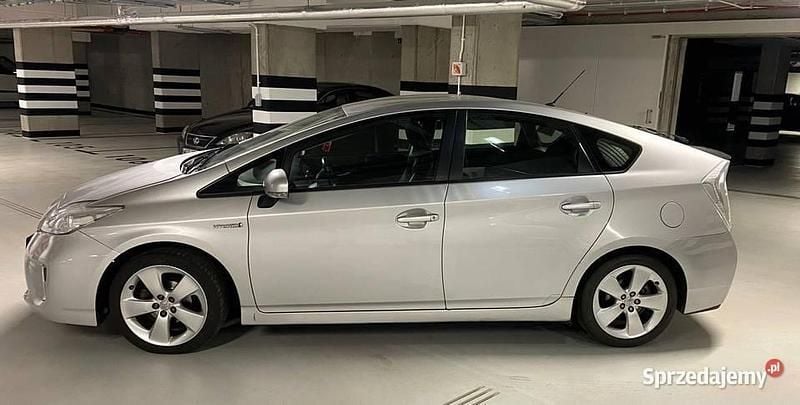 Srebrny Używany 2012 Toyota Prius Sedan/Limuzyna | 42 000 zł - Obraz 1/4