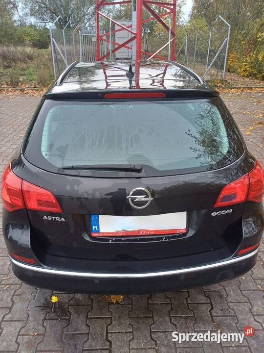 Czarny Używany 2014 Opel Astra Kombi | 24 500 zł (Uczciwa cena) - Obraz 1/4