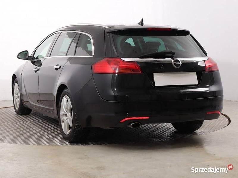 Używany Opel Insignia 2010 Czarny Kombi