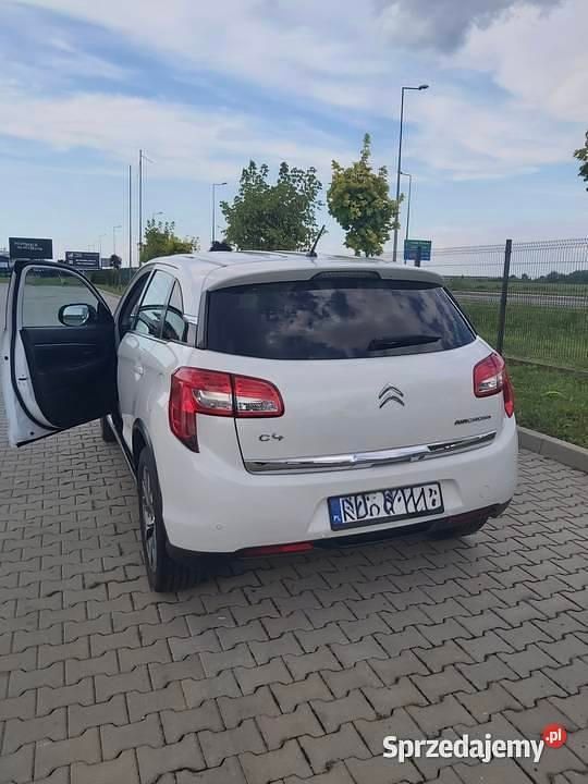 Biały Używany 2013 Citroën C4 Aircross SUV | 35 500 zł - Obraz 1/4