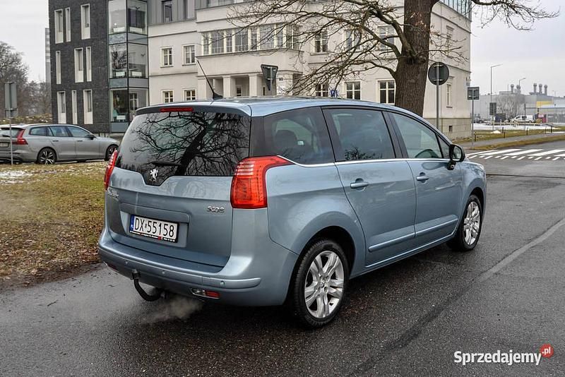 Używany Peugeot 5008 2010 Minivan