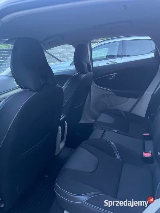 Używany Volvo V40 115 KM (84 kW) 2014 Biały Kombi