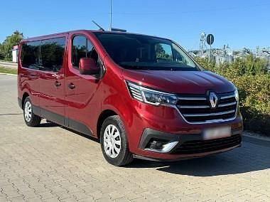 Inny kolor Używany 2024 Renault Trafic Minivan | 91 900 zł - Obraz 1/4