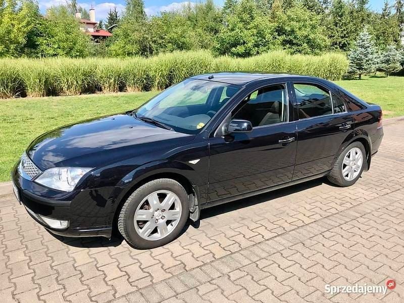 Używany Ford Mondeo Ghia 2006 Czarny Sedan/Limuzyna