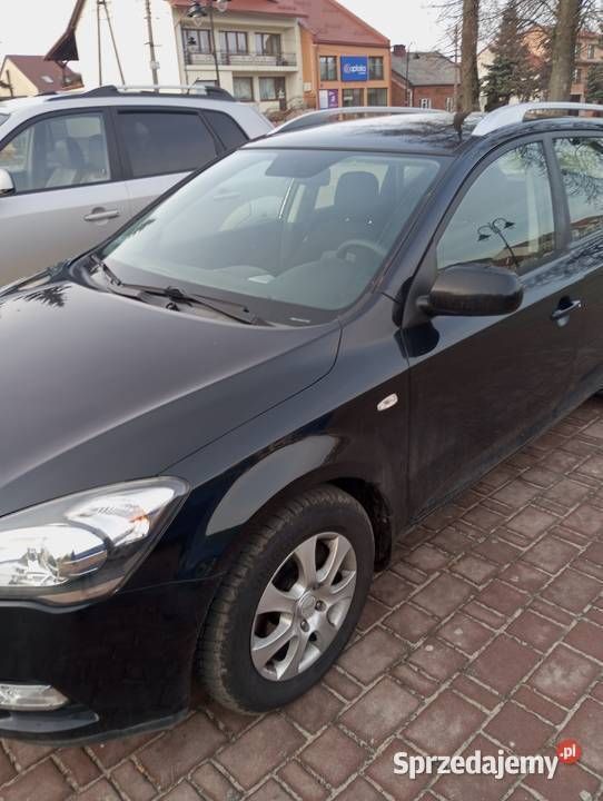 Używany Kia Ceed 109 KM (80 kW) 2009 Czarny Hatchback