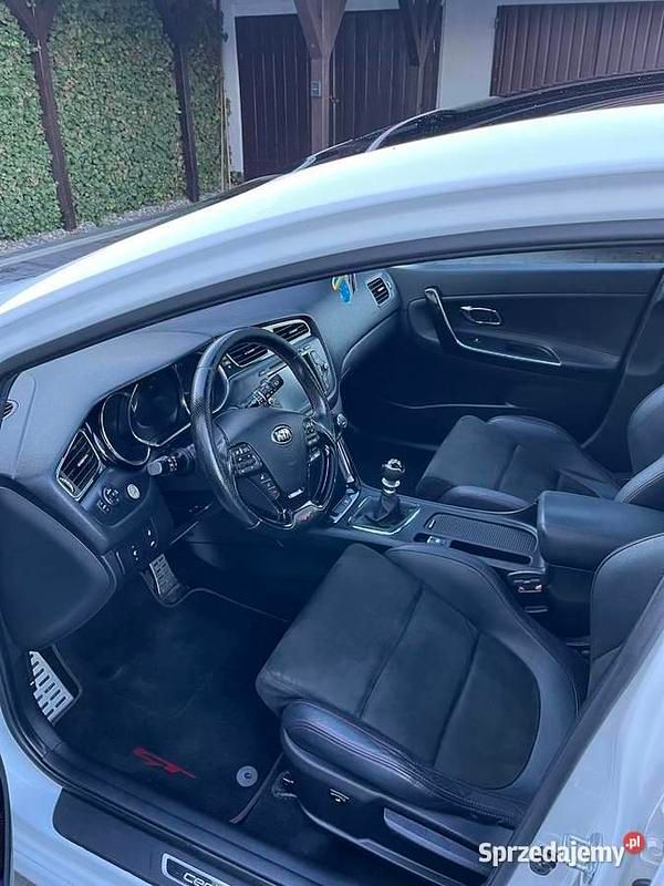 Używany Kia Ceed GT GT 2014 Biały Hatchback